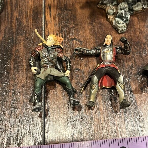 Vintage 2001-2003 The Lord of The Rings Figures mixed lot 12 figures mixed sizes - Picture 6 of 16